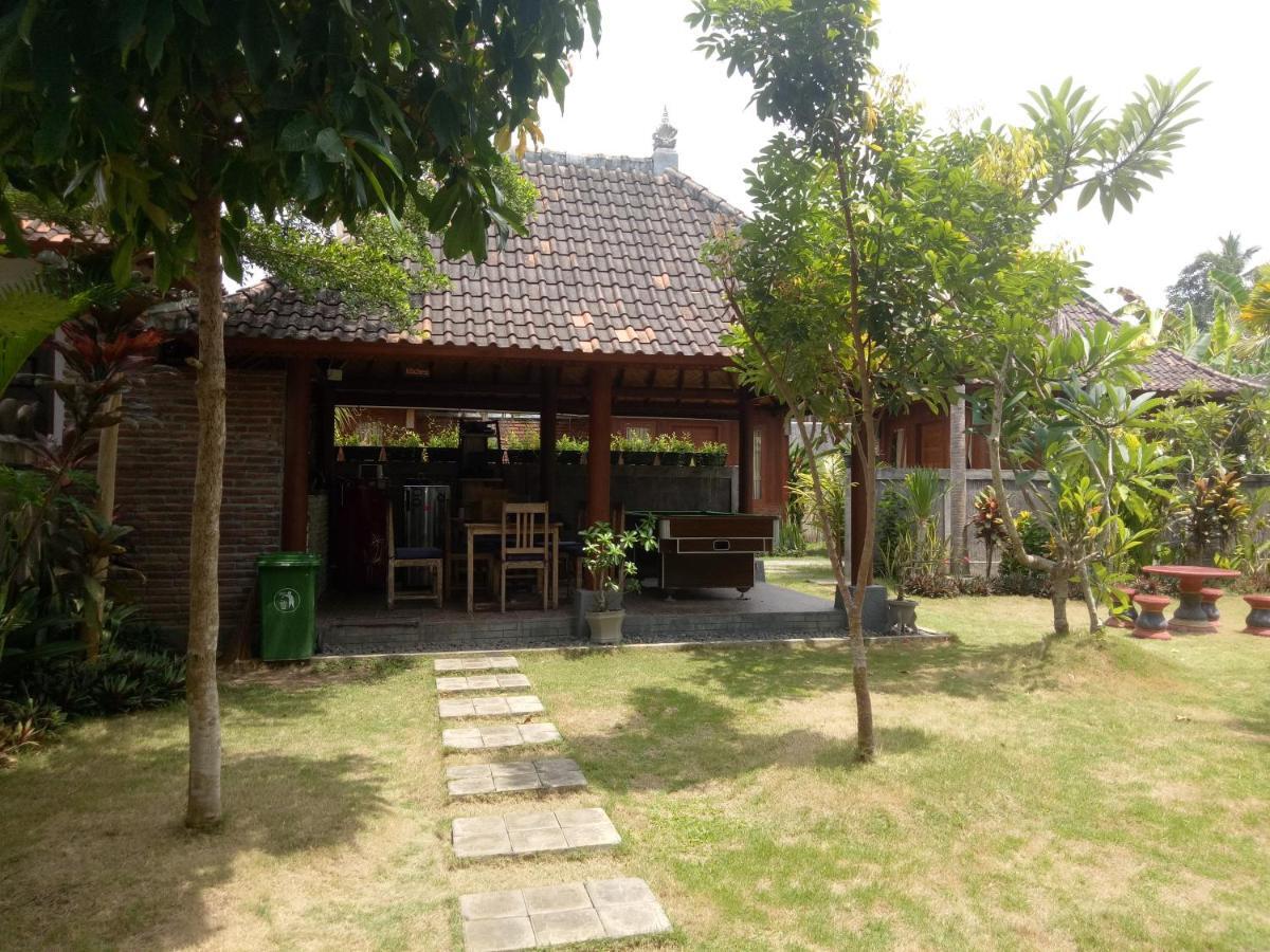 Khalisha Villa Airsatang Exterior foto