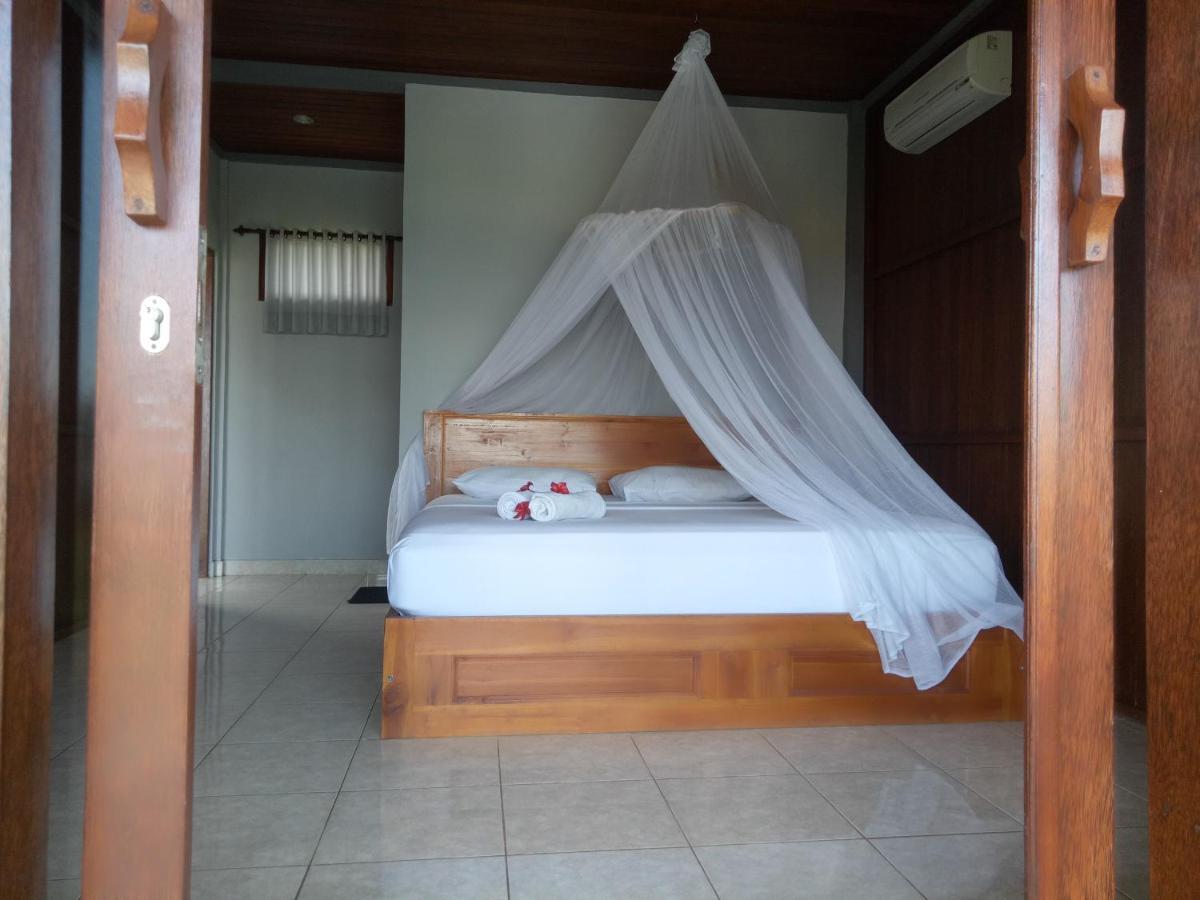 Khalisha Villa Airsatang Exterior foto